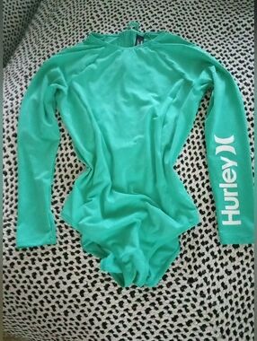 NEW...Hurley Swim Suit etc.sizeL